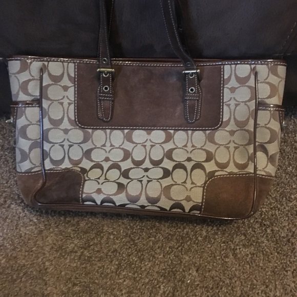 Coach purse - Picture 2 of 4